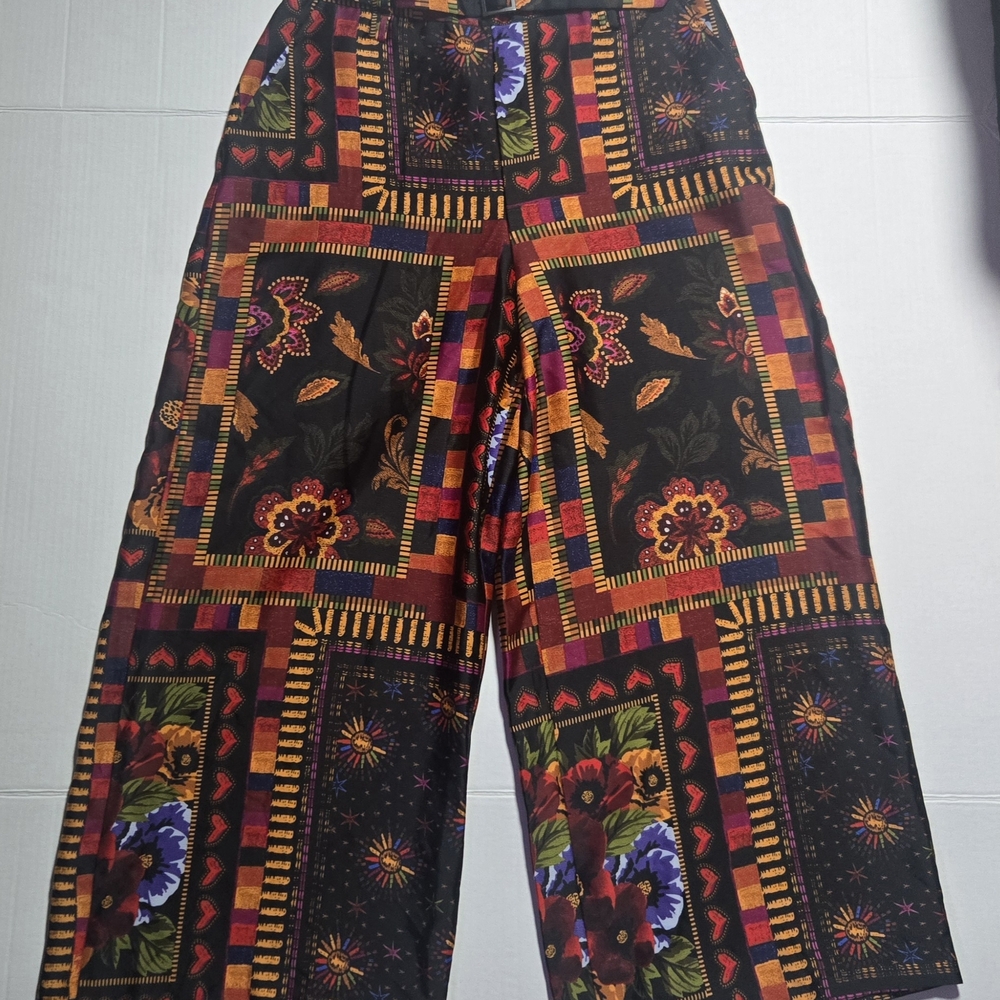Joie Black Floral Patchwork Chinos with multicolor accents. Medium size
